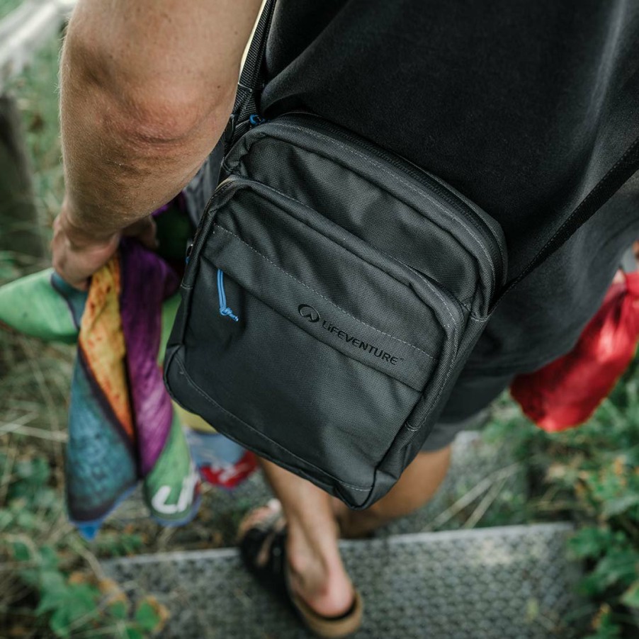 Lifeventure Gear Lifesystems Daysacks | Rfid Shoulder Bag