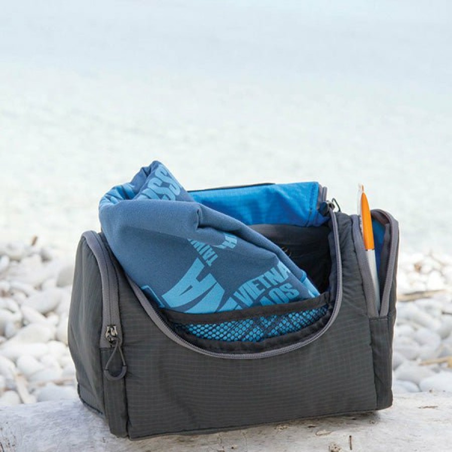 Lifeventure Gear Lifesystems Wash Bags | Wash Holdall